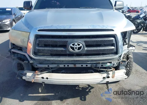 2011 Toyota Tundra Grade 5.7L V8 из США, поврежденный, VIN 5TFEY5F17BX110789